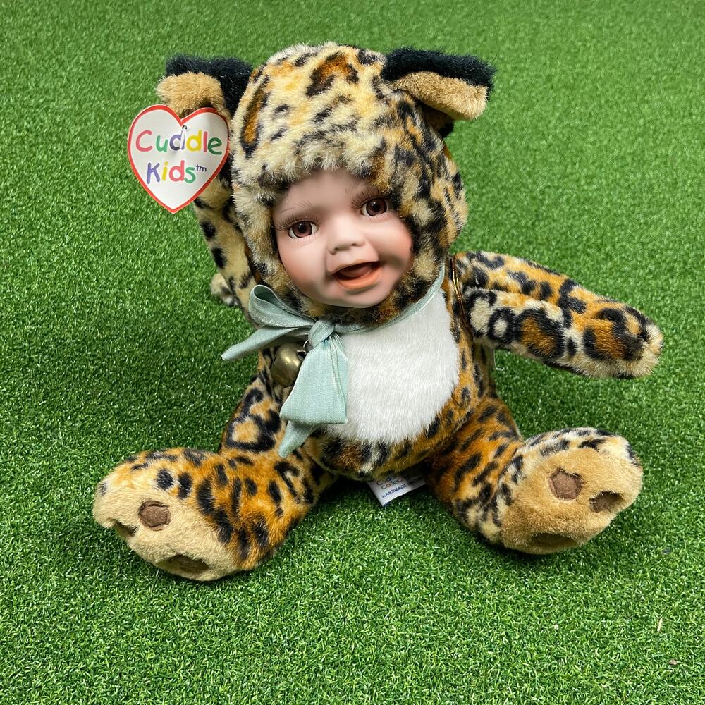 Vintage 2001 Geppeddo Cuddle Kids Leo Leopard Baby Doll Porcelain Face Plush NWT